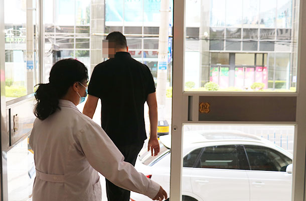 未雨绸缪:石家庄远大白癜风医院新冠肺炎疫情防控救治应急演练启动!