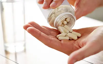 皮肤白斑是什么 身上长一点点白斑怎么回事