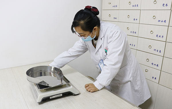 吃治疗白癜风的中药一个月多少钱