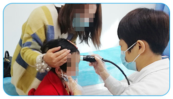 白癜风长在眉毛周边比较明显怎么办