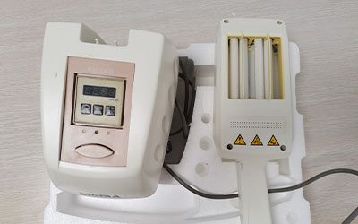 308光疗仪希格玛和半岛的哪个好