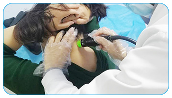 头皮白癜风能照光吗