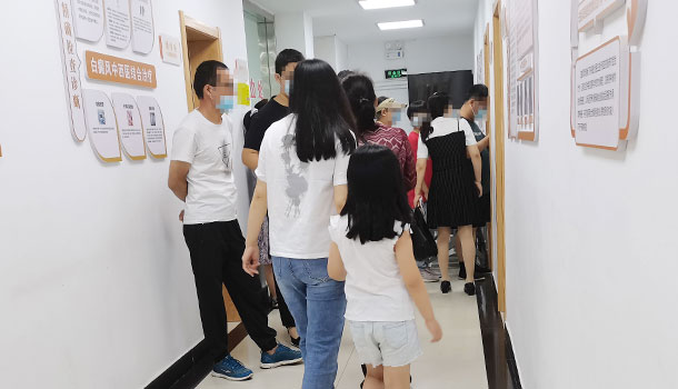 献礼“6.25世界白癜风日”暨京冀专家联合会诊活动首日,现场实时报道中!