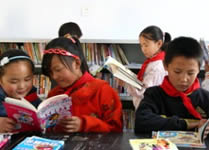 学生看书1