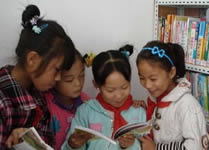 学生看书2